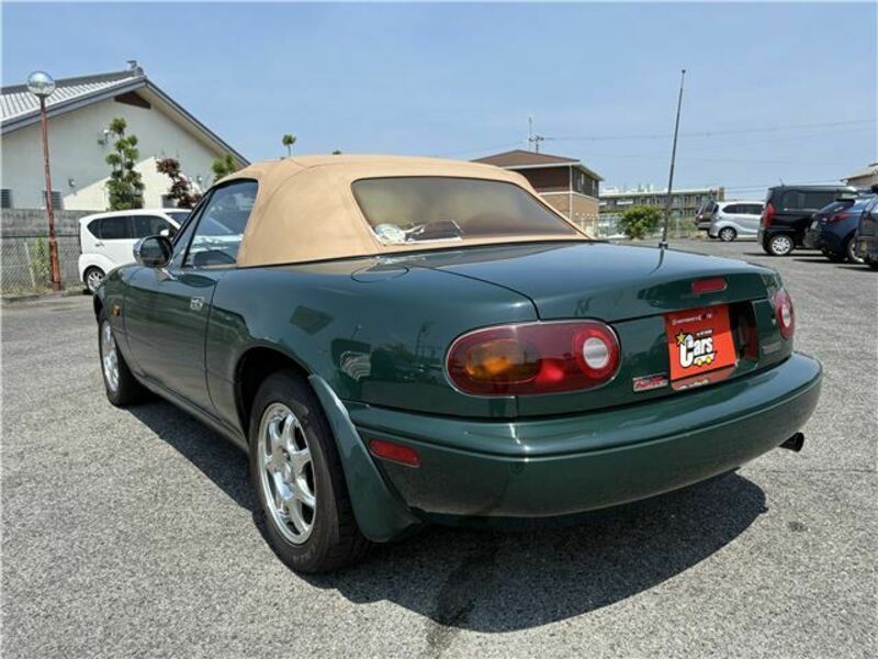 EUNOS ROADSTER