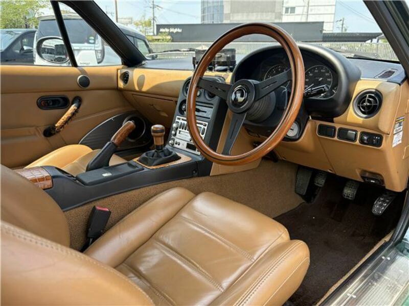 EUNOS ROADSTER