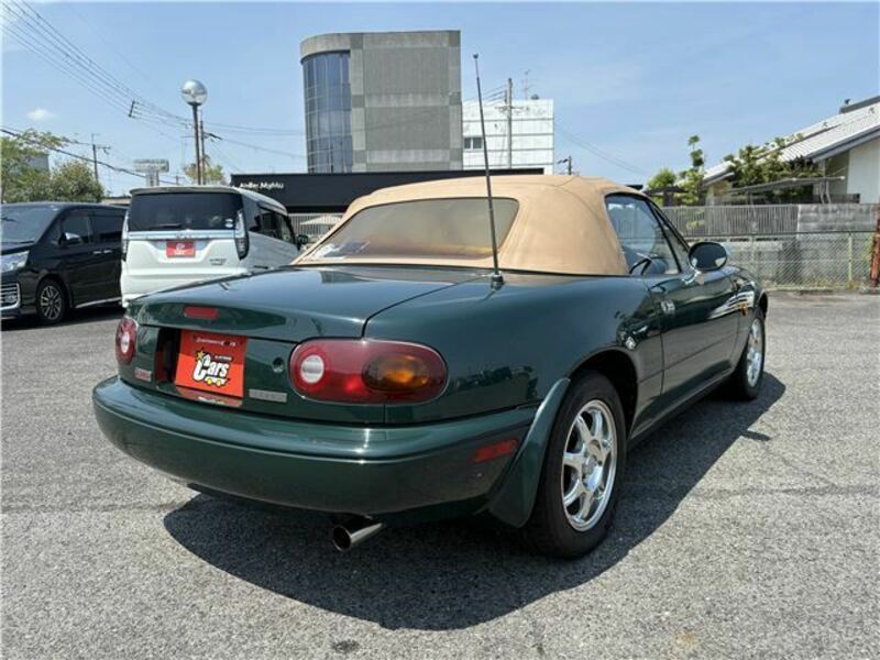 EUNOS ROADSTER