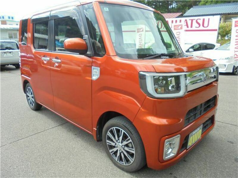 DAIHATSU WAKE