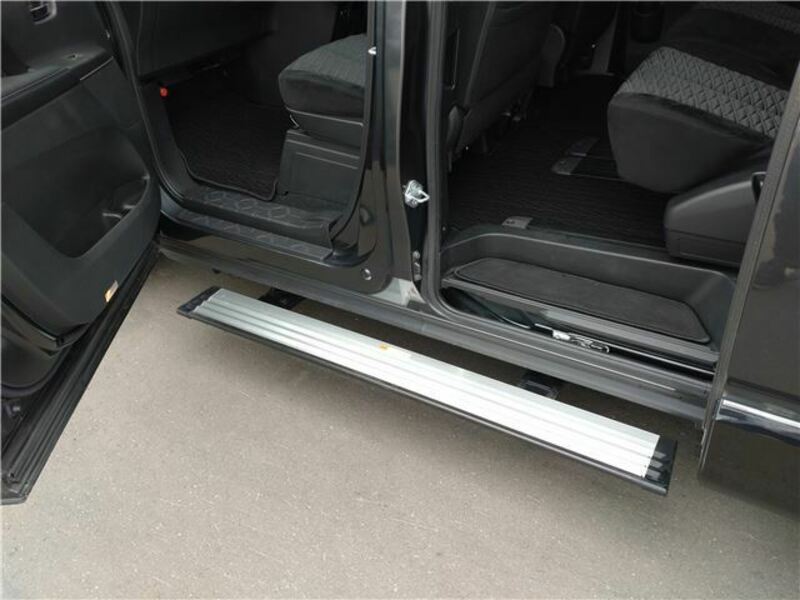 DELICA D5