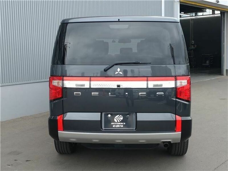 DELICA D5