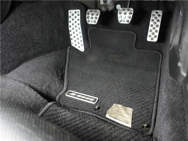 S2000