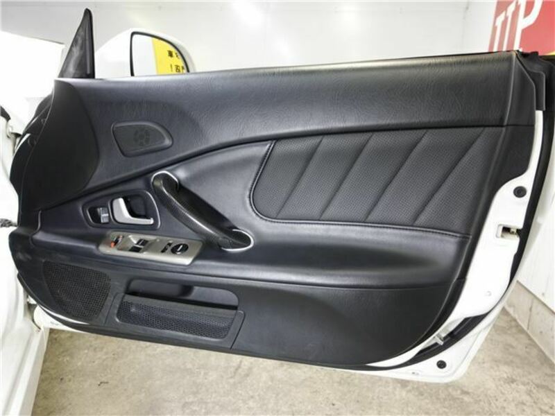 S2000