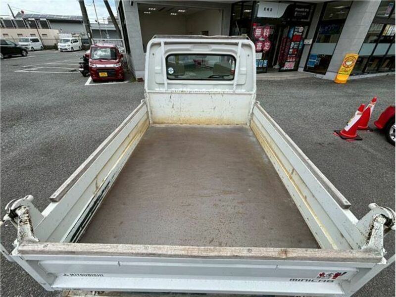 MINICAB TRUCK