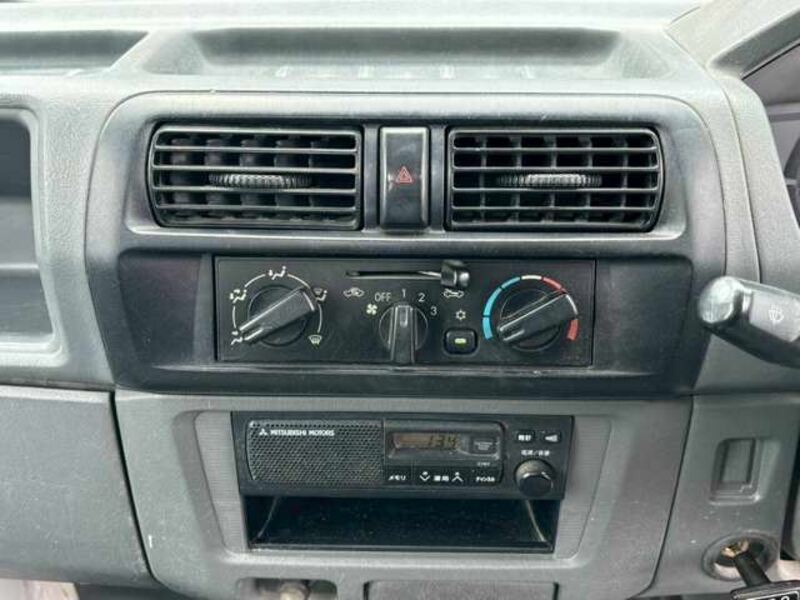 MINICAB TRUCK