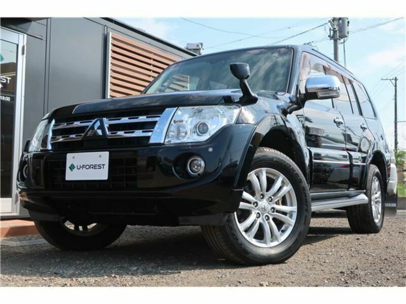 MITSUBISHI PAJERO