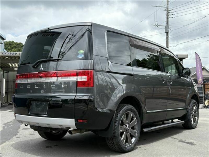 DELICA D5