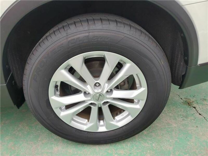 X-TRAIL