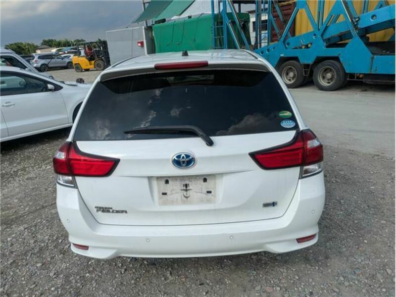 COROLLA FIELDER