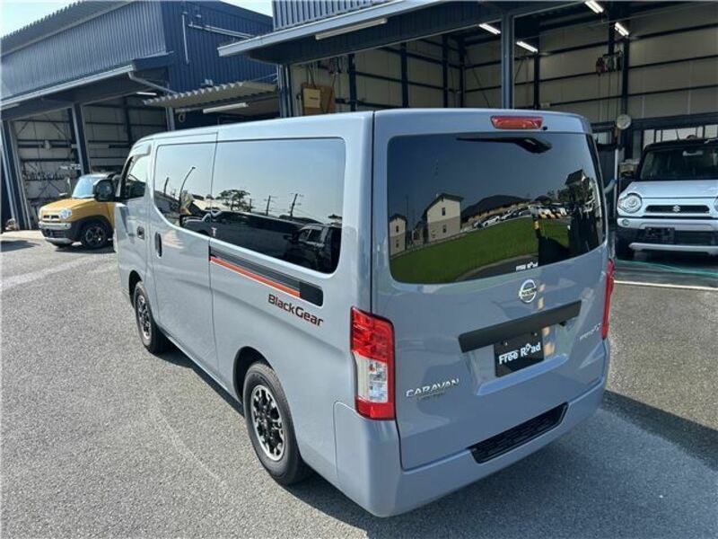 NV350 CARAVAN