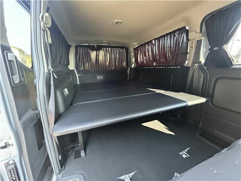 NV350 CARAVAN