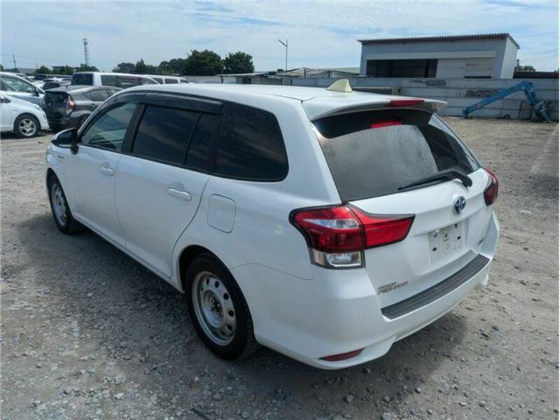 COROLLA FIELDER