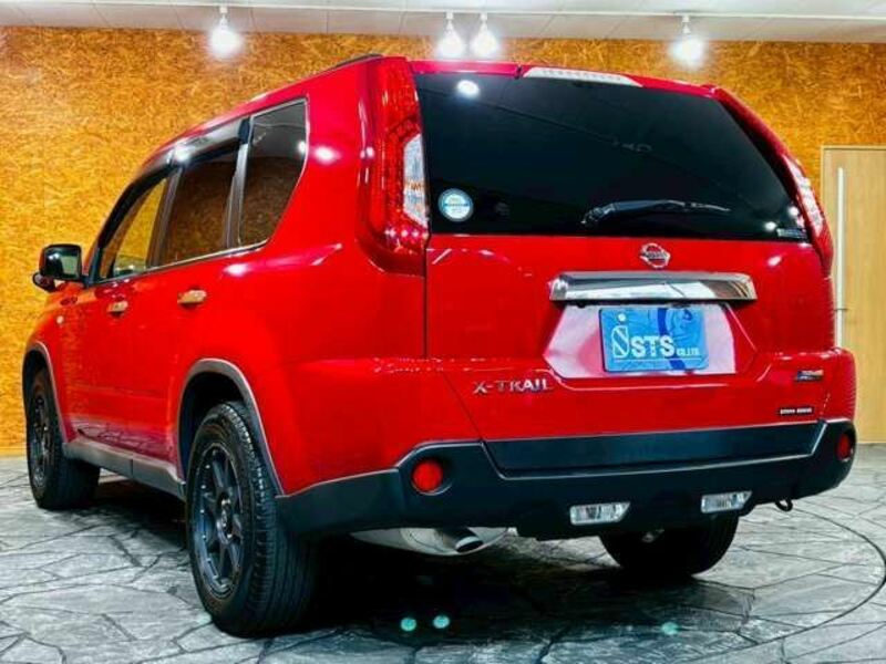 X-TRAIL