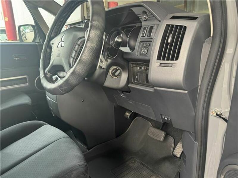 DELICA D5