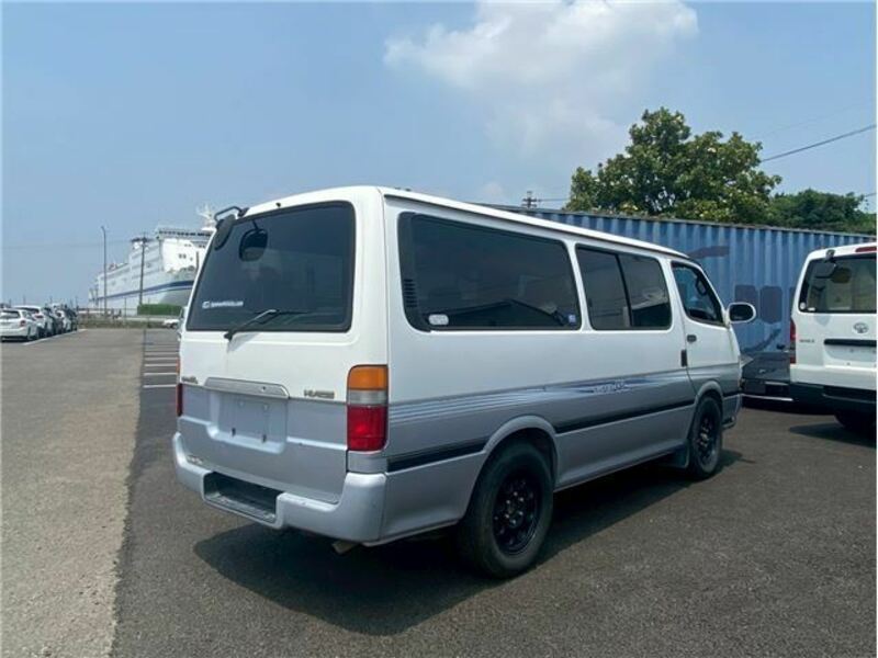 HIACE VAN