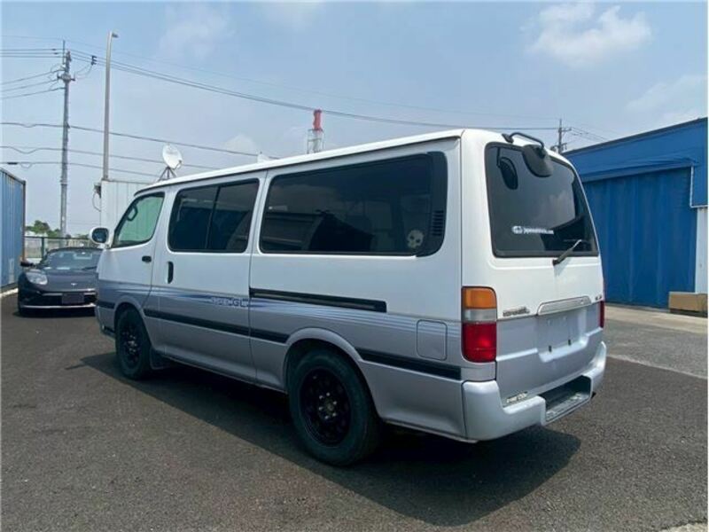 HIACE VAN
