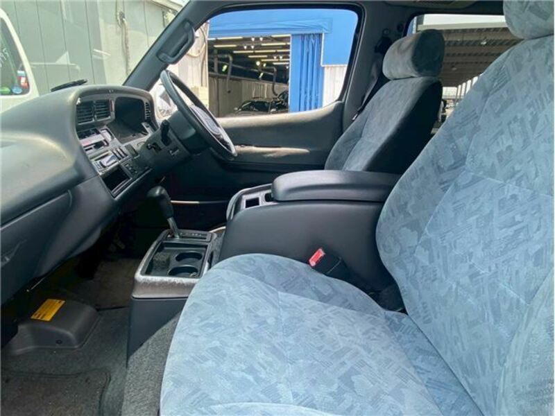 HIACE VAN