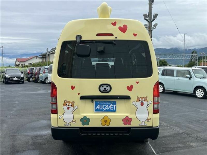HIACE VAN