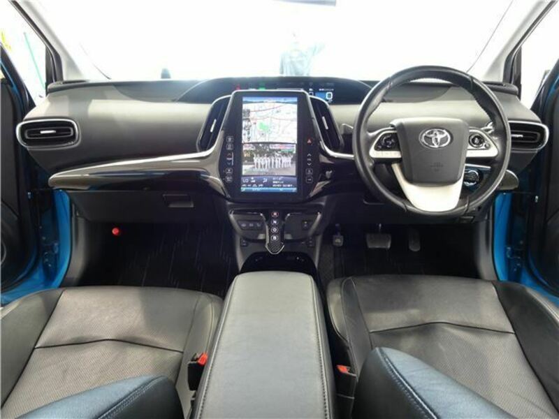 PRIUS PHV