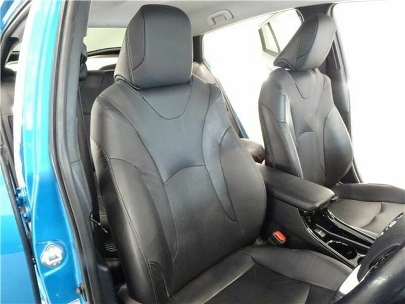 PRIUS PHV