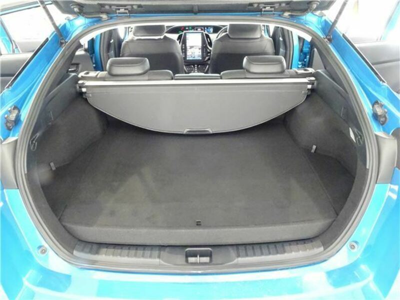 PRIUS PHV