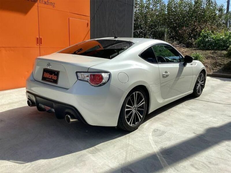 86