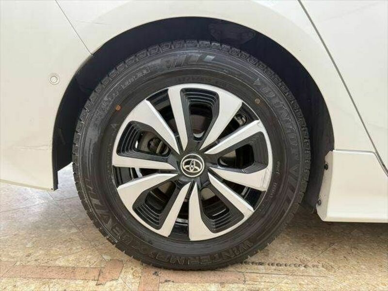 PRIUS PHV