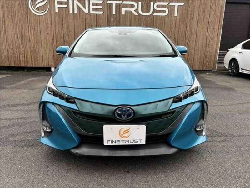 PRIUS PHV