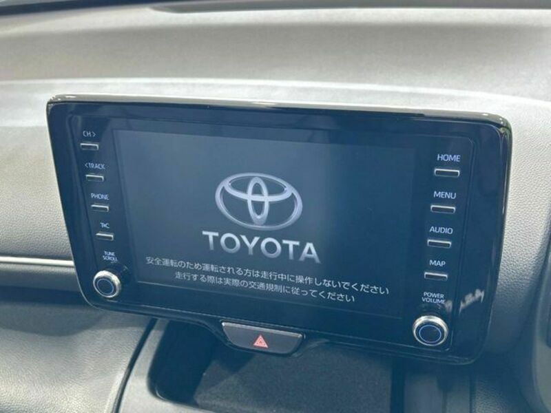 YARIS CROSS