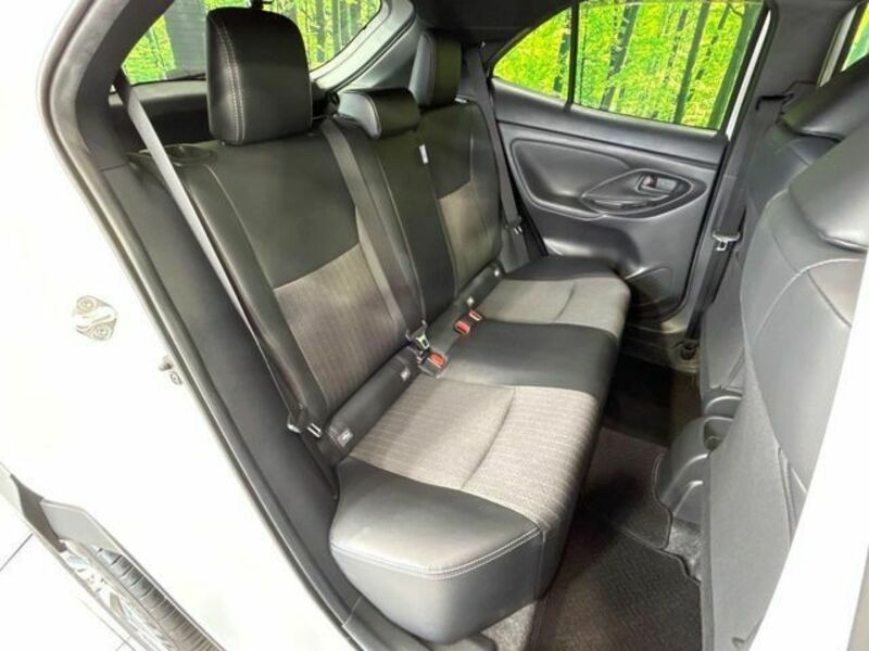 YARIS CROSS