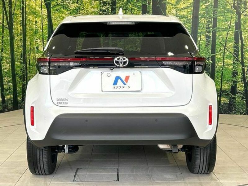 YARIS CROSS