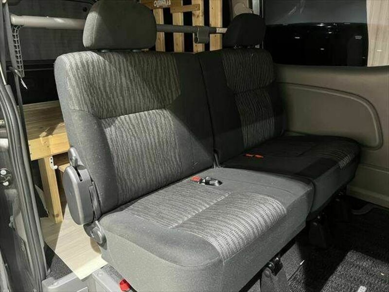 NV350 CARAVAN