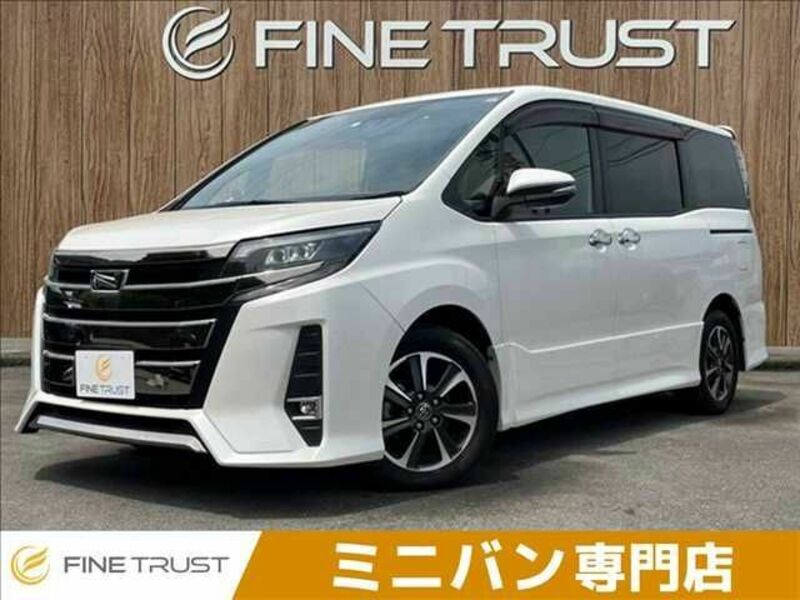 TOYOTA NOAH