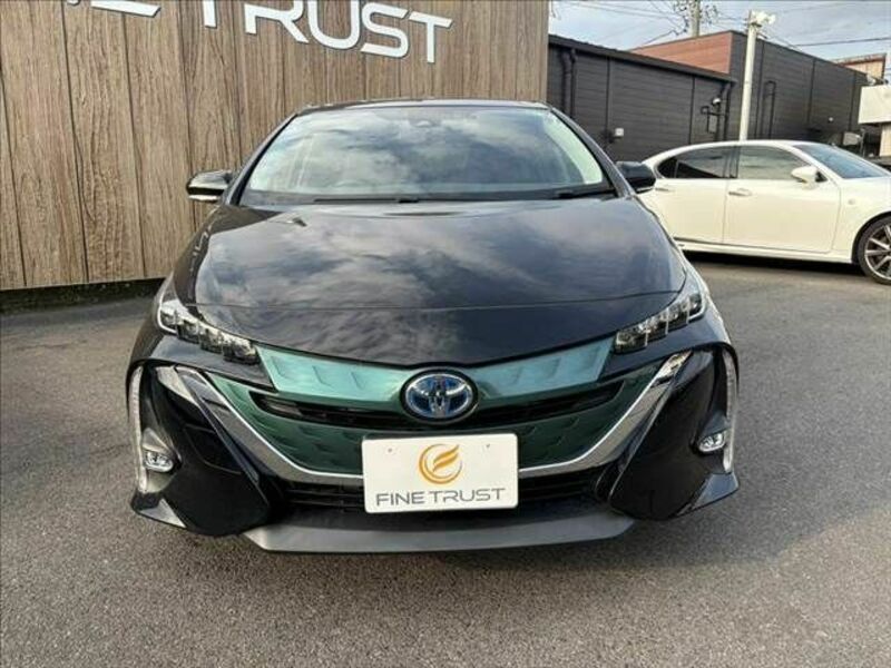 PRIUS PHV