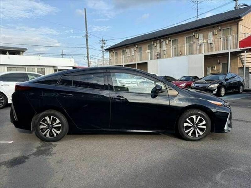 PRIUS PHV