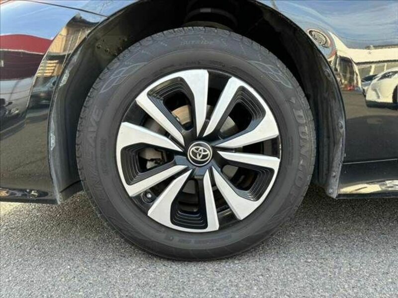 PRIUS PHV