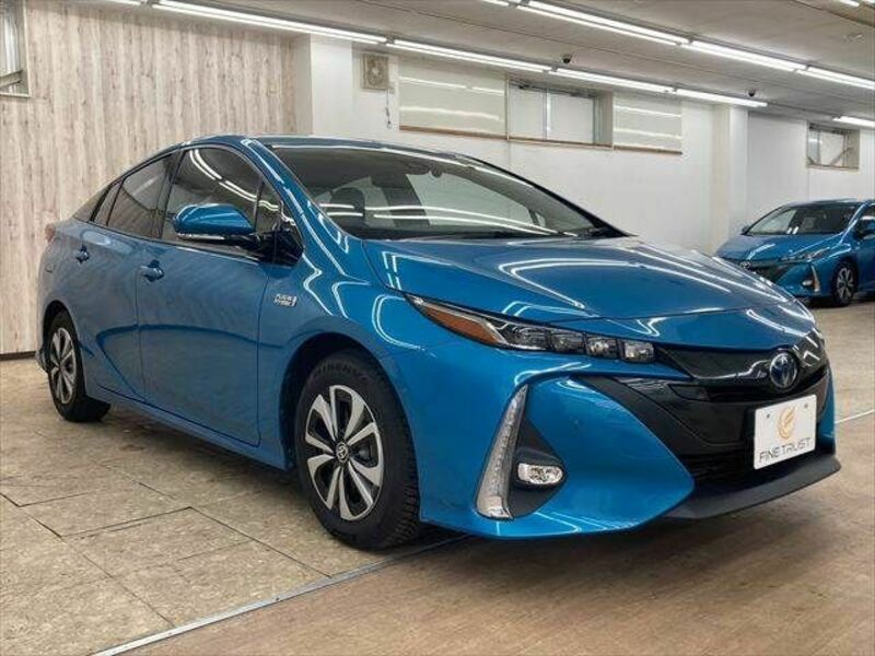 PRIUS PHV