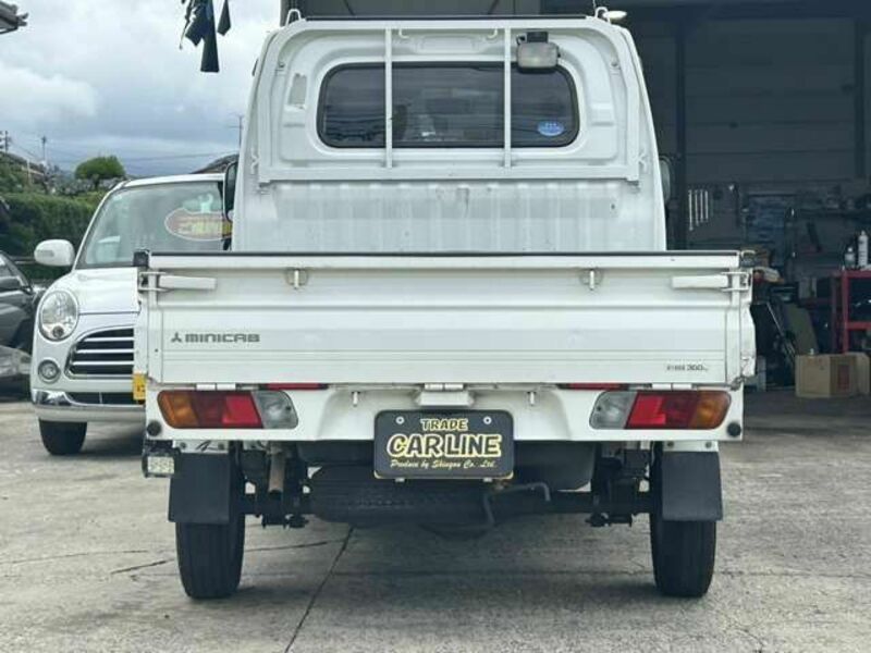 MINICAB TRUCK