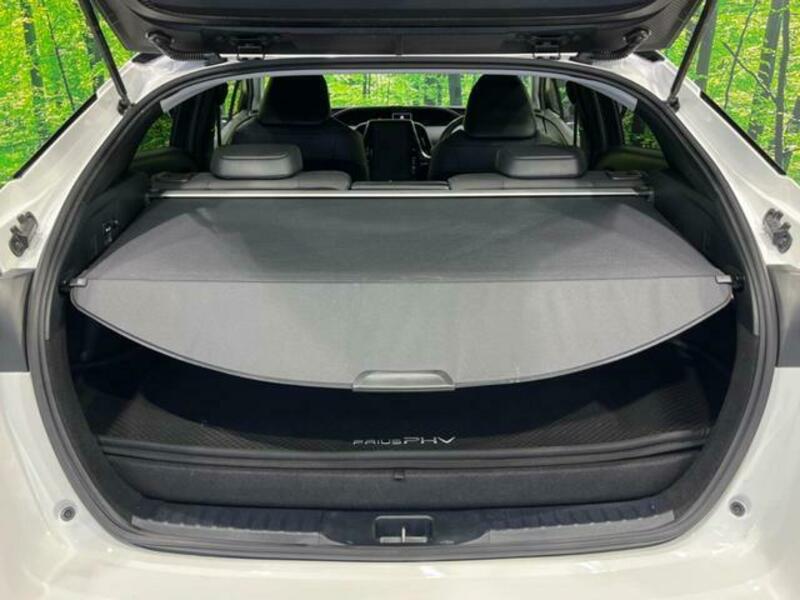 PRIUS PHV