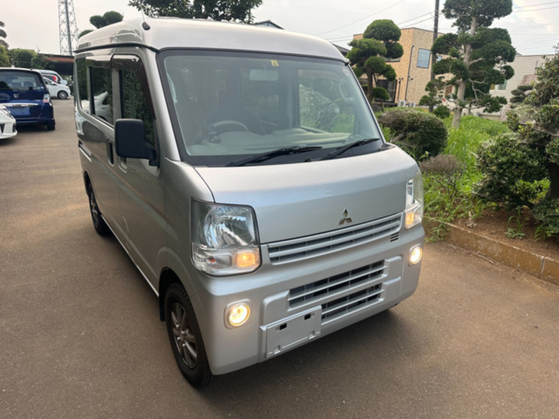 MITSUBISHI MINICAB VAN