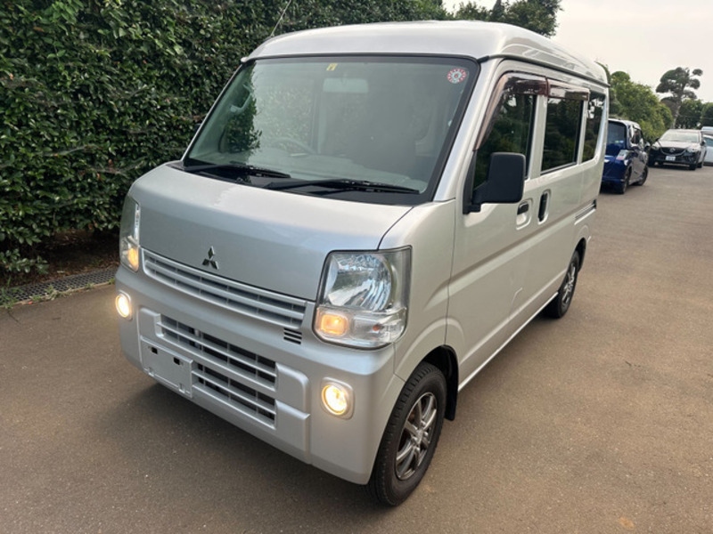 MINICAB VAN