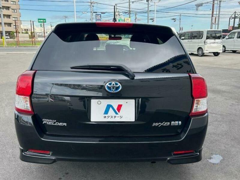 COROLLA FIELDER