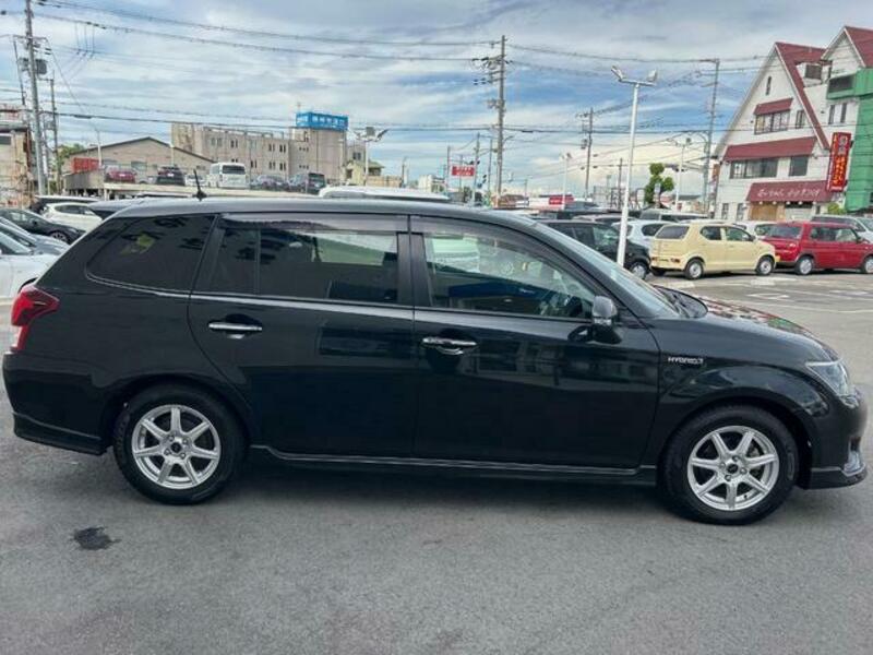 COROLLA FIELDER