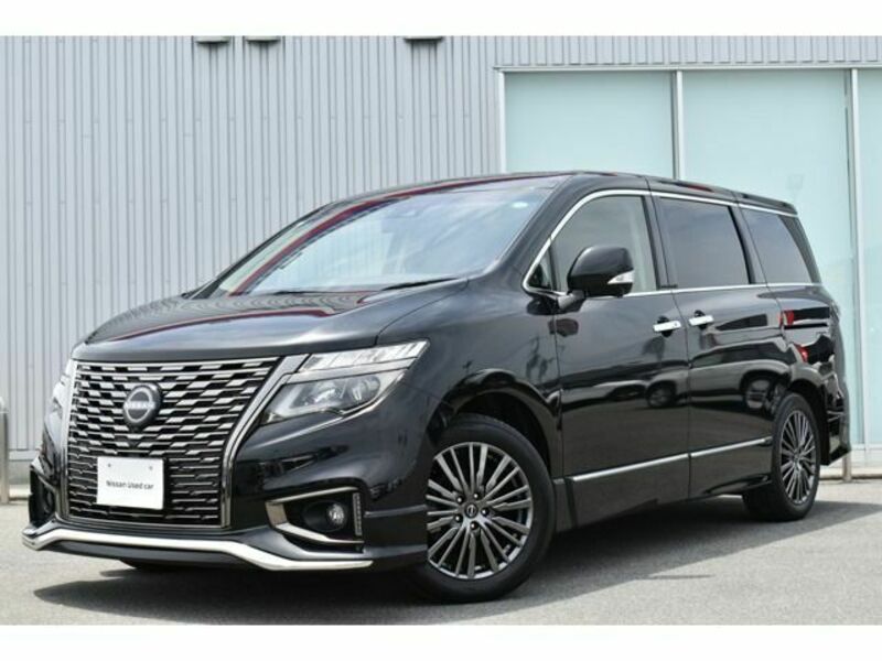 NISSAN ELGRAND