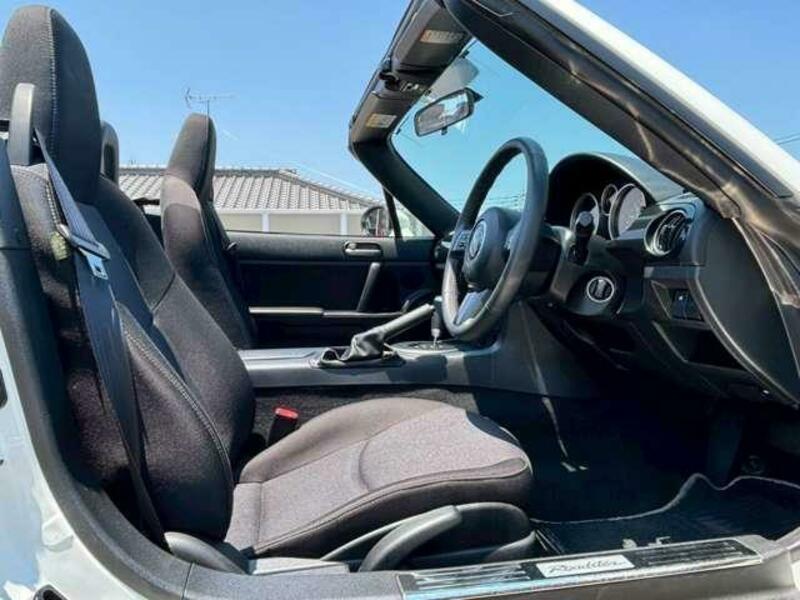 ROADSTER
