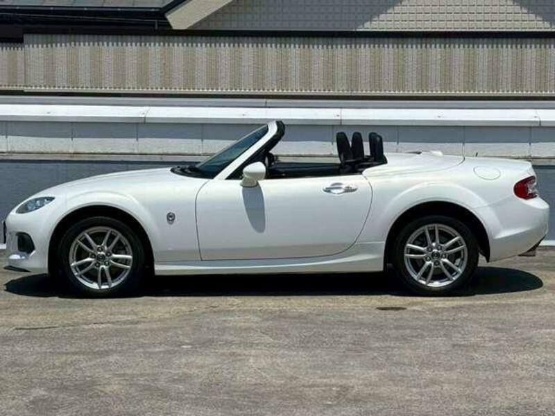ROADSTER