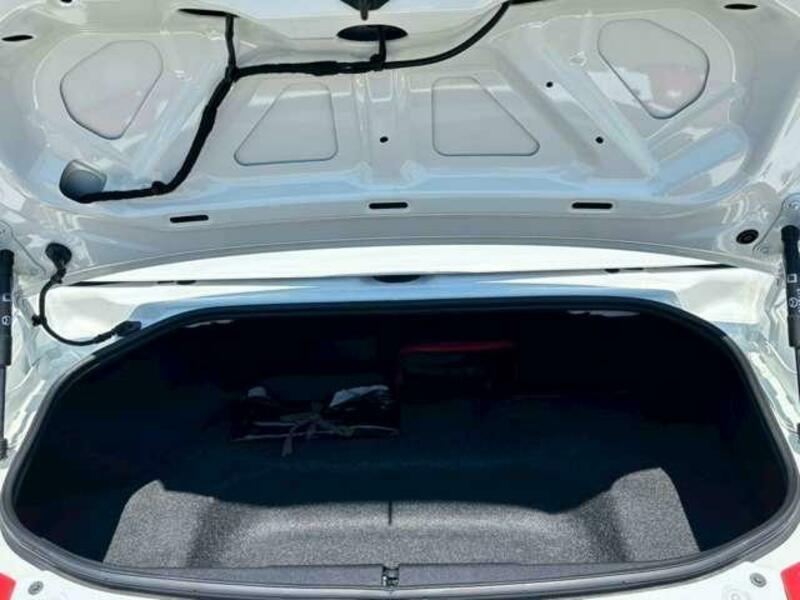 ROADSTER