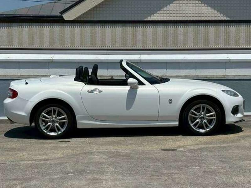 ROADSTER