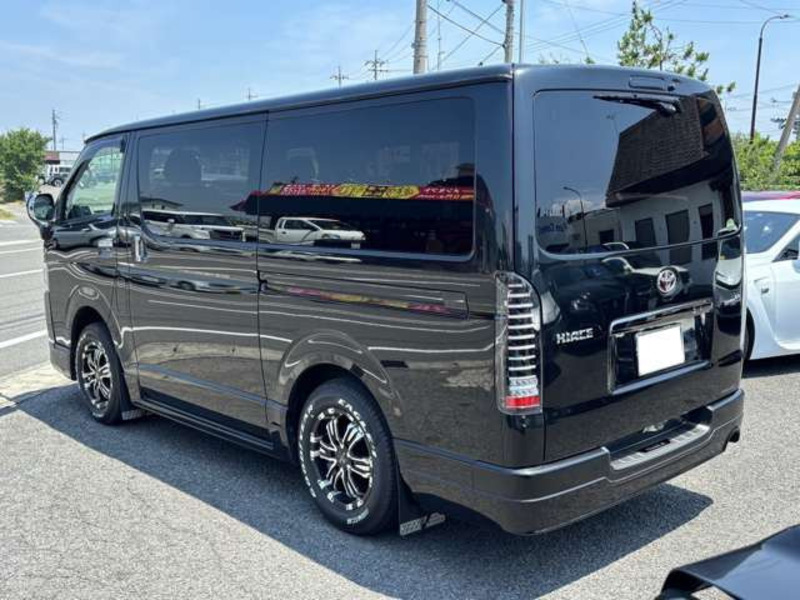HIACE VAN